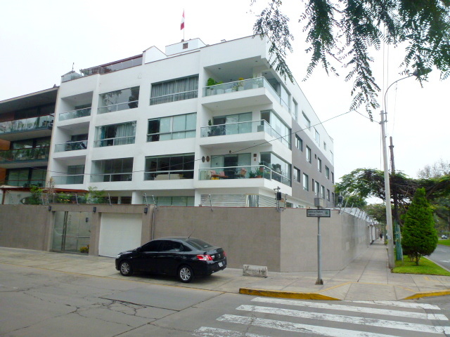 Vendo Departamento amplio 3 dormitorios 232m2 Alameda Picaflor chacarilla San Borja 