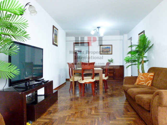 Alquiler departamento de 96m2 con 3 dormitorios todo incluido en el centro de Miraflores