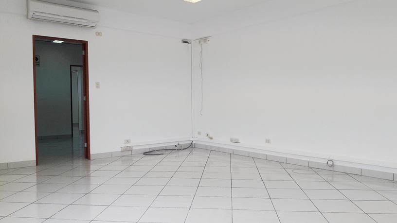 Alquiler de Oficina en Miraflores Lima 3 BaÃ±os 93.00 m2 aire acondionado